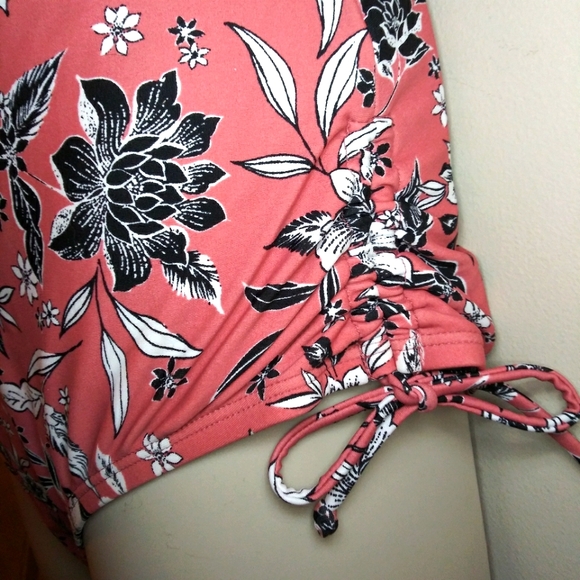 Kona Sol Black & White Floral Print Mauve Medium Coverage One-Piece Swimsuit - Picture 7 of 15